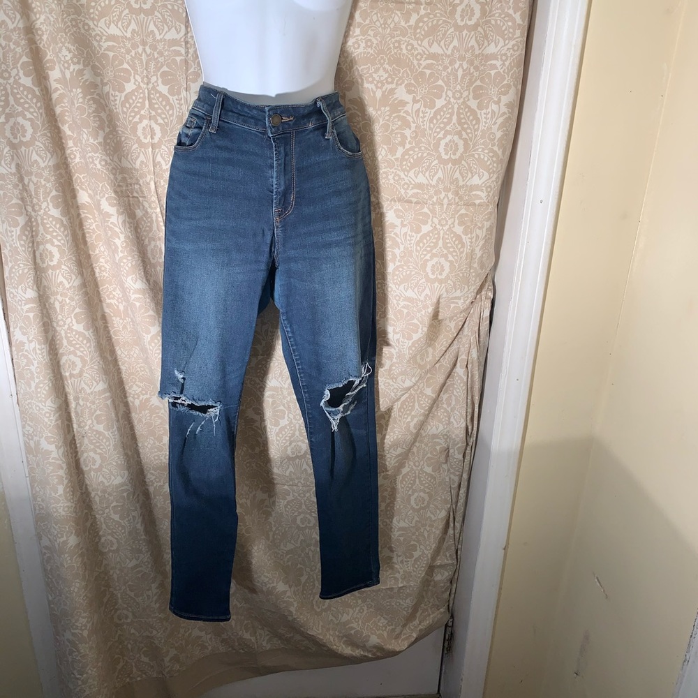 Women rockstar jeans.